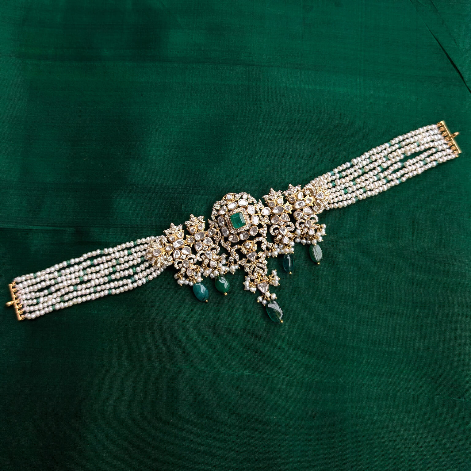 Necklace Kundan Cut And Uncut Diamond Emerald Pearl Choker