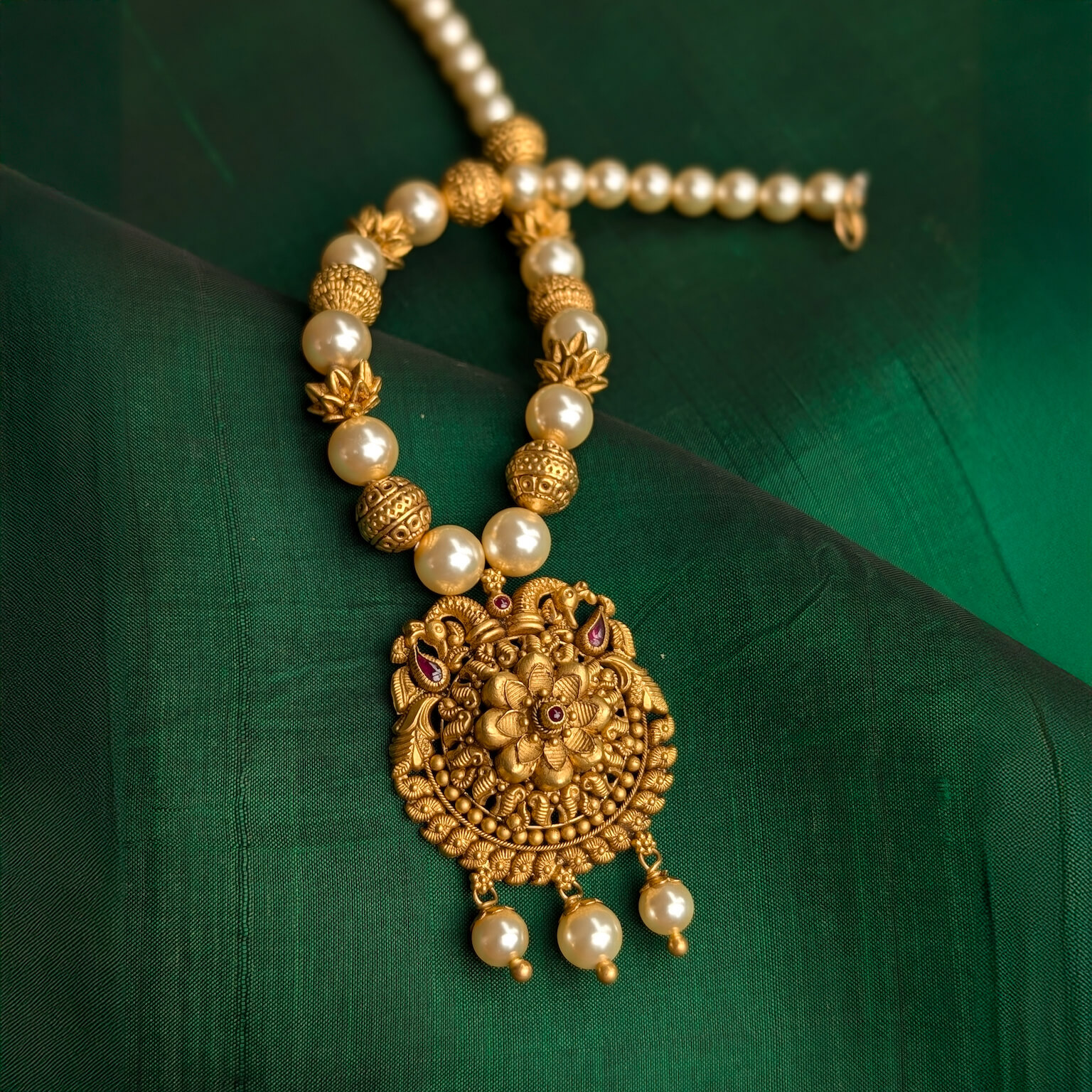 Necklace - Short - Antique Floral Center EF Cob Ruby Pearl Necklace - Short - Antique Floral Center EF Cob Ruby Pearl