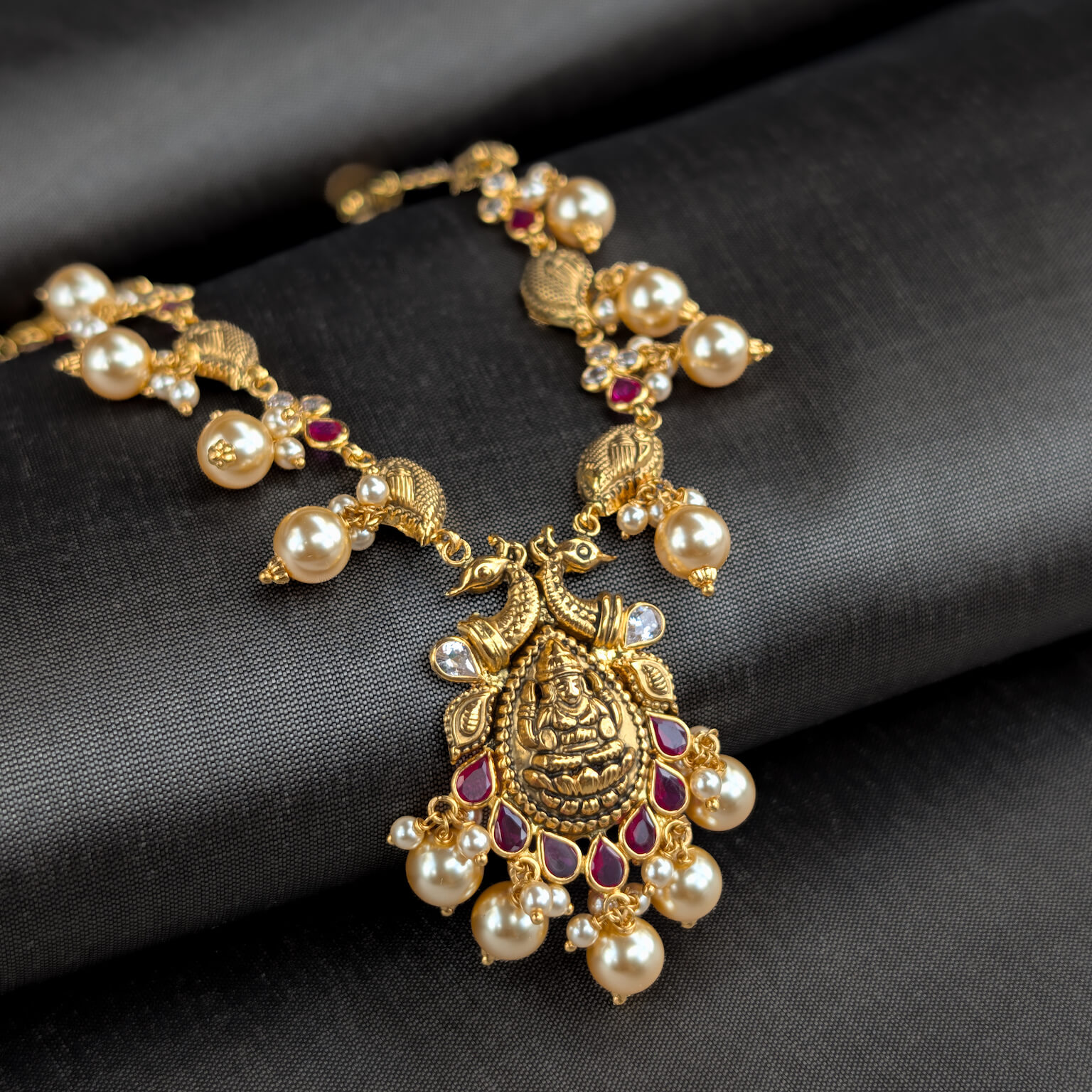 Necklace – Short – Synthetic Polki Colored Stone – Lakshmi