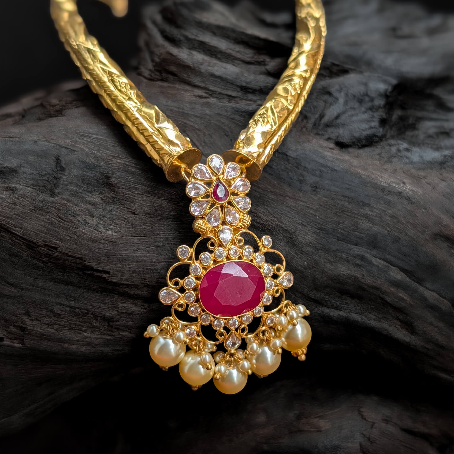 Necklace – Synthetic Polki and Colored Stones – Kante